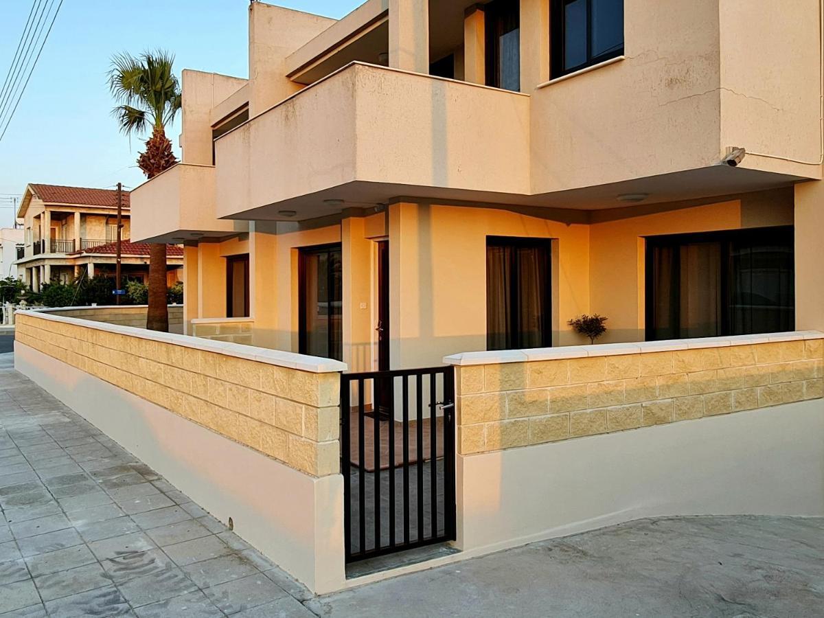 Pylaapts - Apartments Near The Beach Ngoại thất bức ảnh